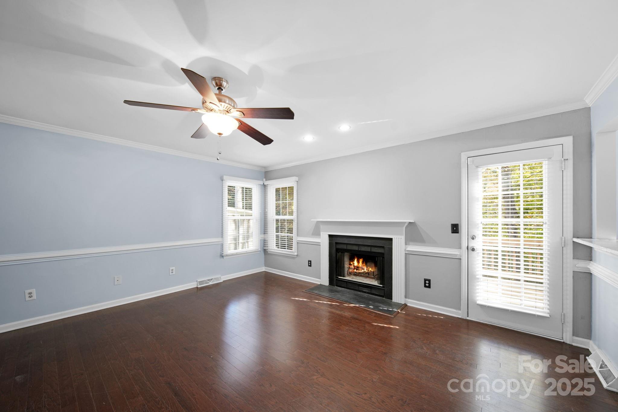 Davis Lake - Residential