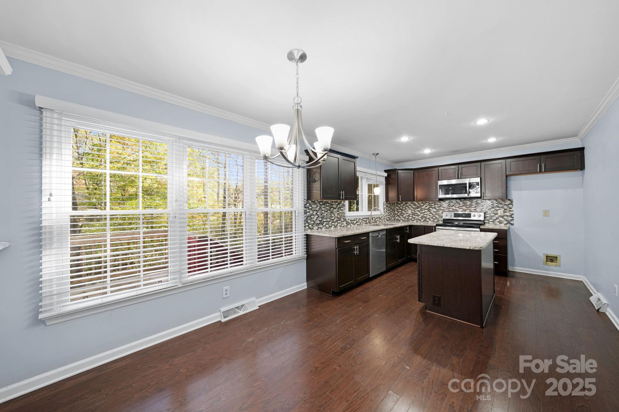 Davis Lake - Residential