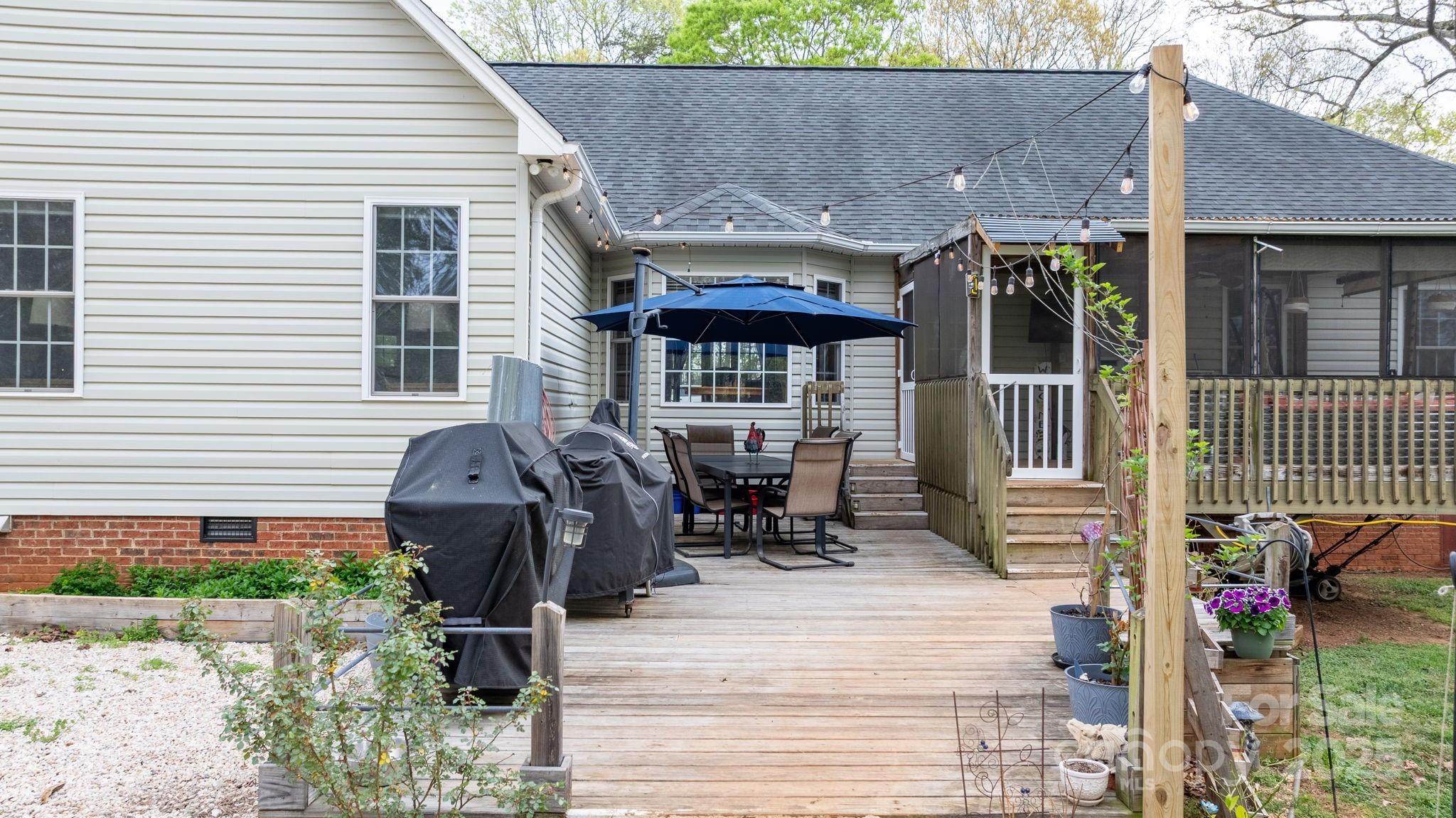 Oakcrest - Residential