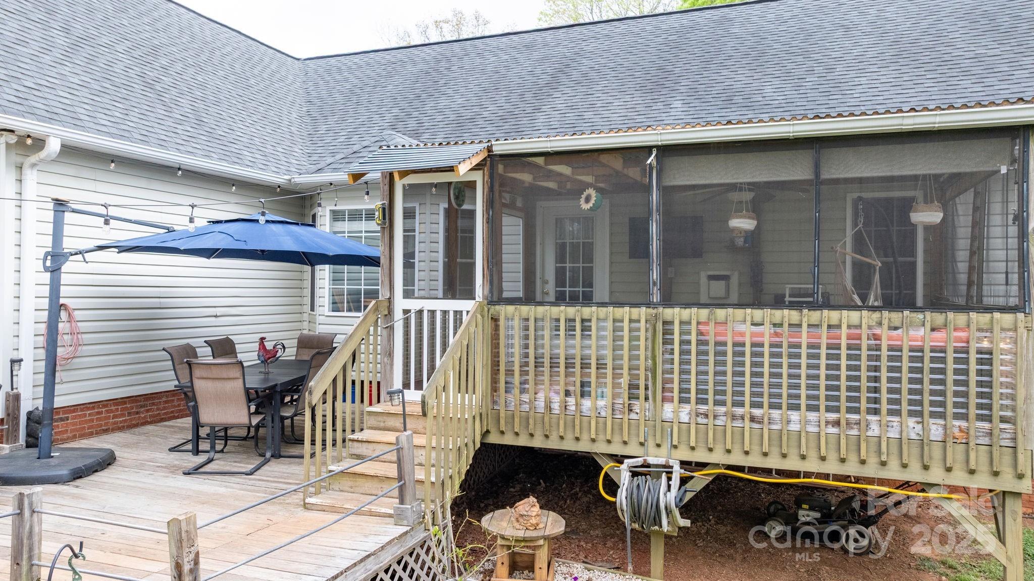 Oakcrest - Residential