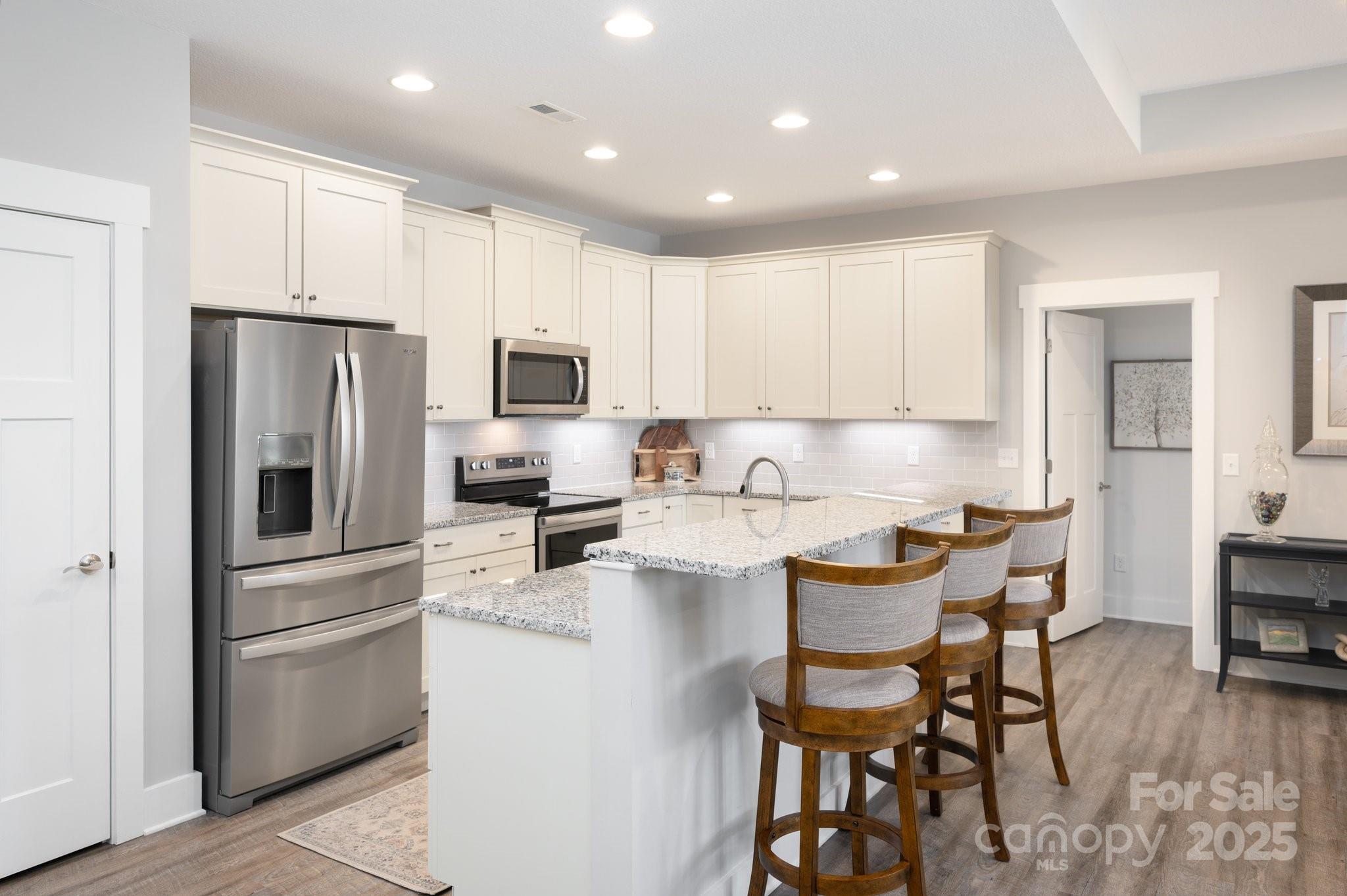 76 Creekside View Drive
