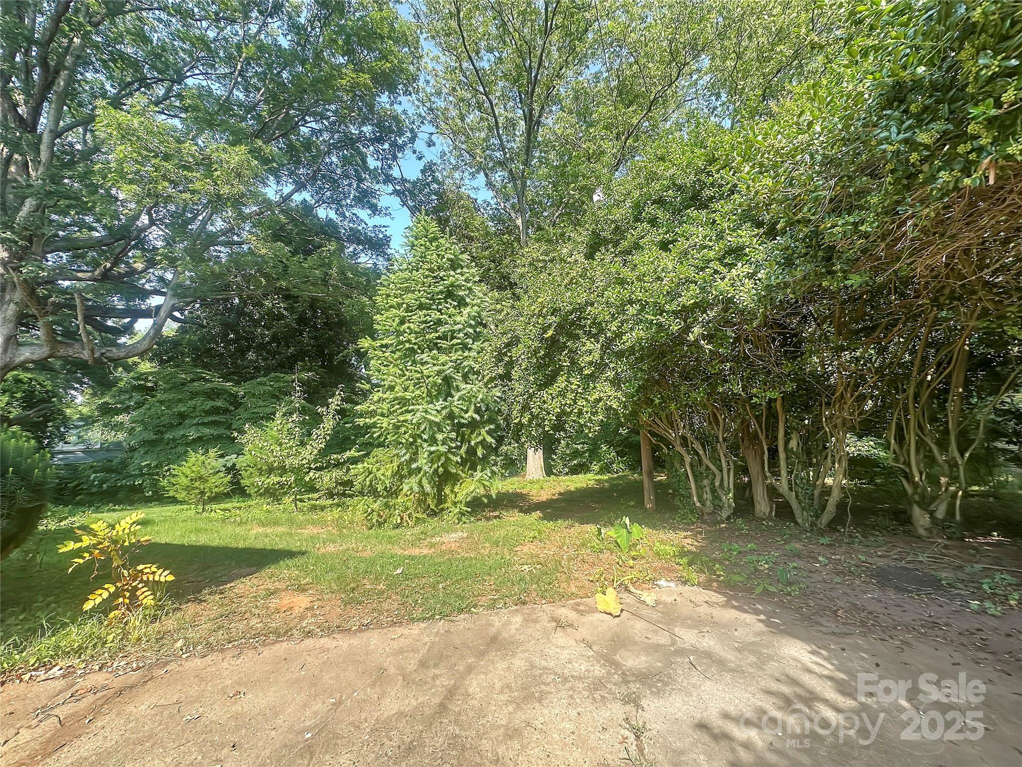 208 N Gaston Street