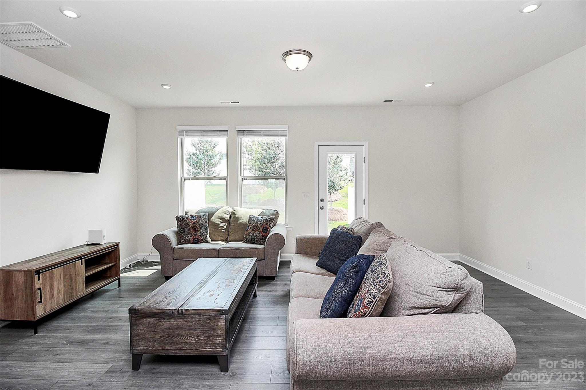 Paddlers Cove - Residential