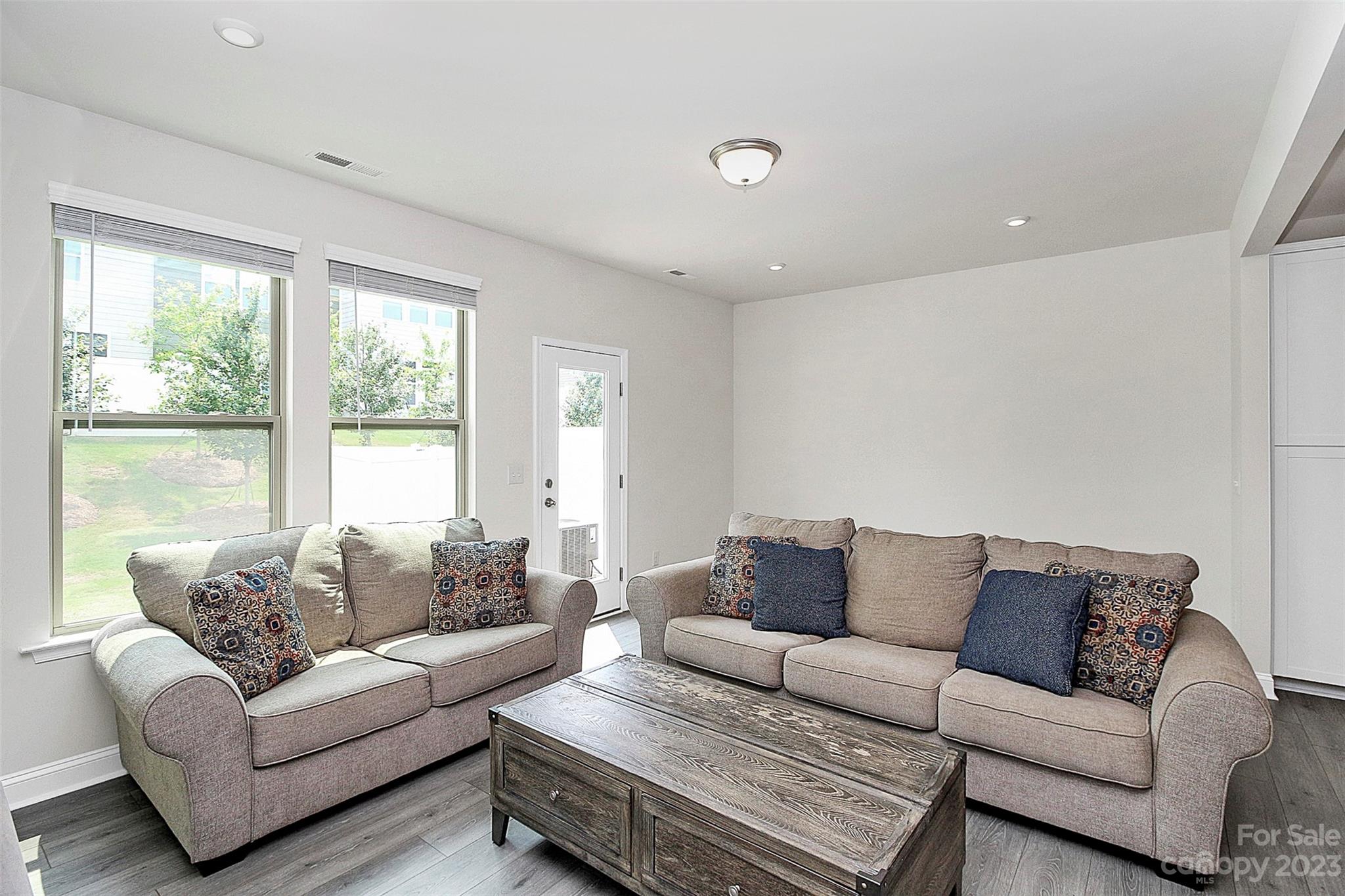 Paddlers Cove - Residential