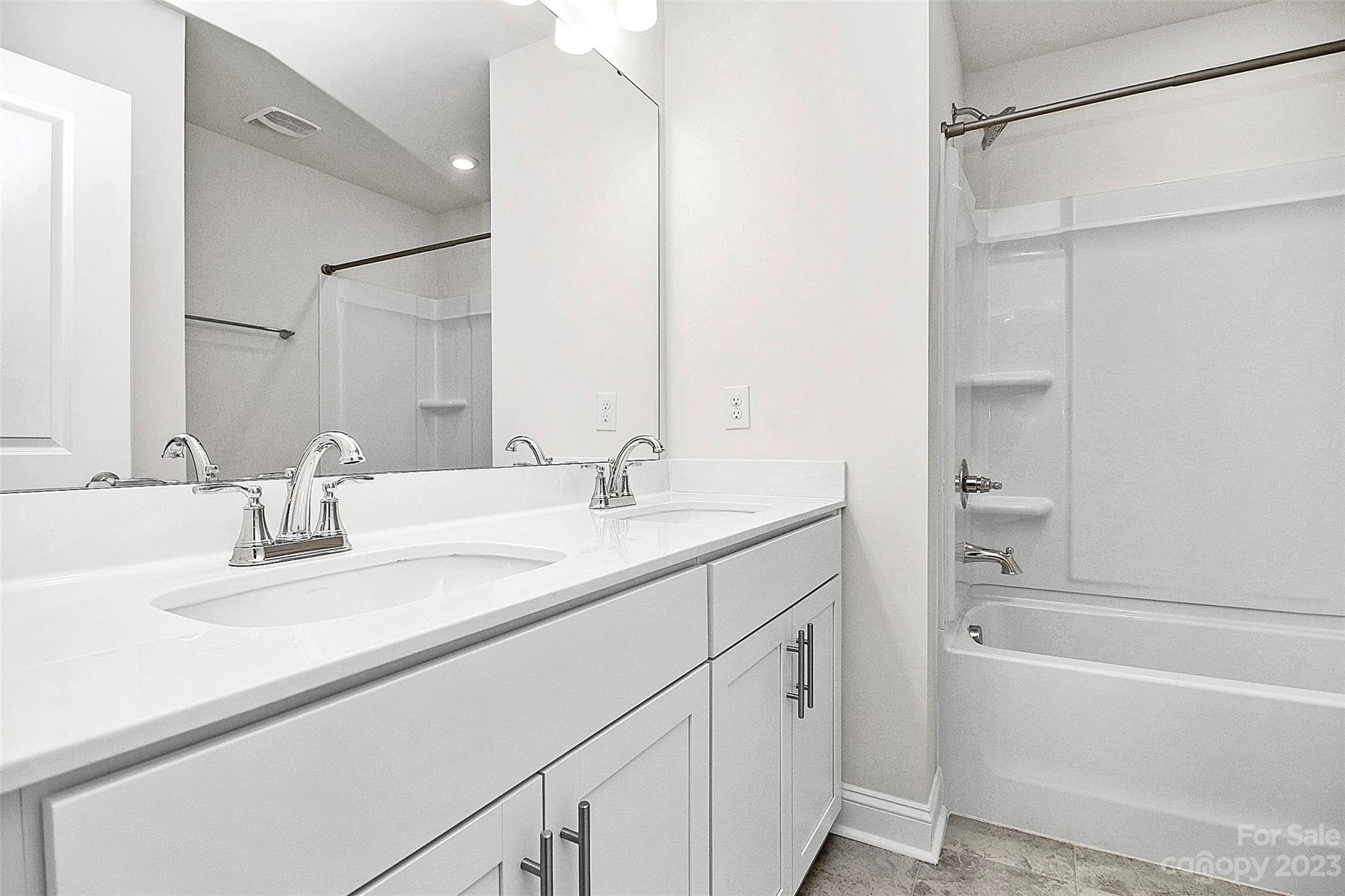 Paddlers Cove - Residential