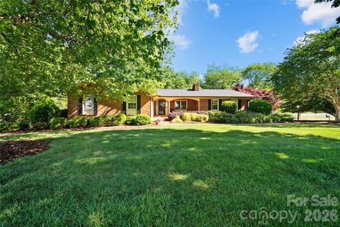 Photo of 27211 Hedge Road, Albemarle, NC 28001 (MLS # 4380078)
