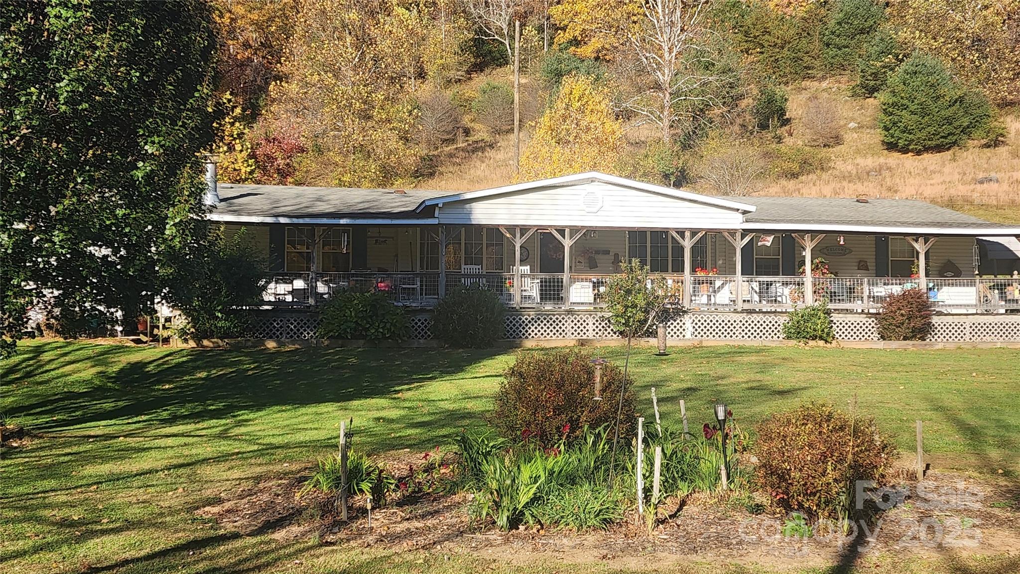141 Hungry Creek Road