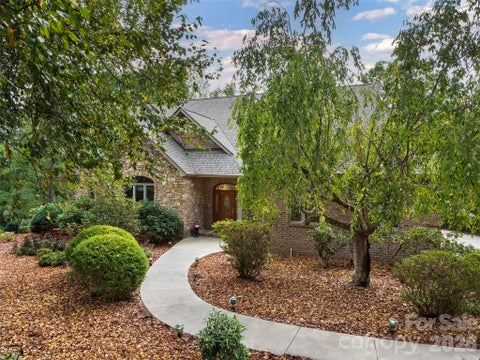 Photo of 612 Holt Lane, Asheville, NC 28803 (MLS # 4438039)