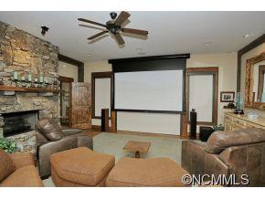 Laurel Ridge Country Club - Residential