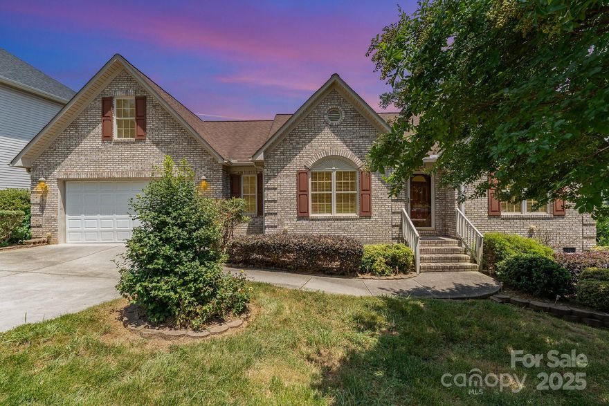 Motivated Seller! Welcome to 1618 Secret Garden Court! Enjoy serene views of Corbin Hills Golf Course from your screened porch—perfect for relaxing or entertaining guests. This beautiful home offers convenience to I-85, shopping, and restaurants. Step inside to a spacious great room featuring vaulted ceilings and a cozy gas log fireplace. The bright kitchen is equipped with abundant cabinetry and an adjoining breakfast room that opens directly to the screened porch. Host memorable dinners in the formal dining room or spread out in the oversized bonus room upstairs.The fenced backyard provides a safe and private area for outdoor activities. A crawl space with a double-door exterior entrance offers excellent storage for lawn equipment or a riding mower. This home has it all -space, function, and a fantastic setting.