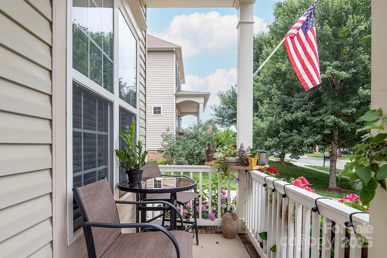 9879 Darby Creek Avenue NW