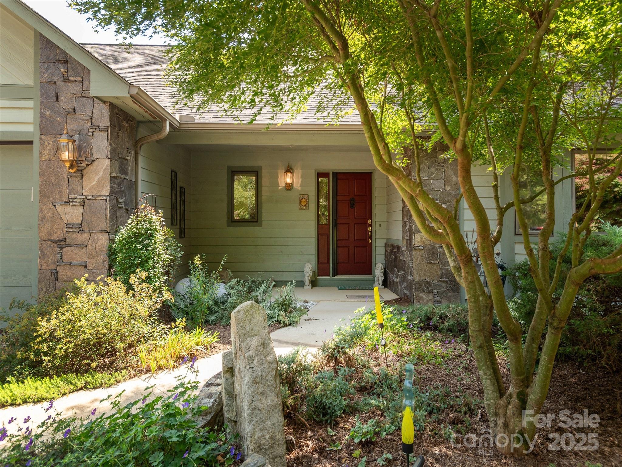 30 Hillcreek Drive