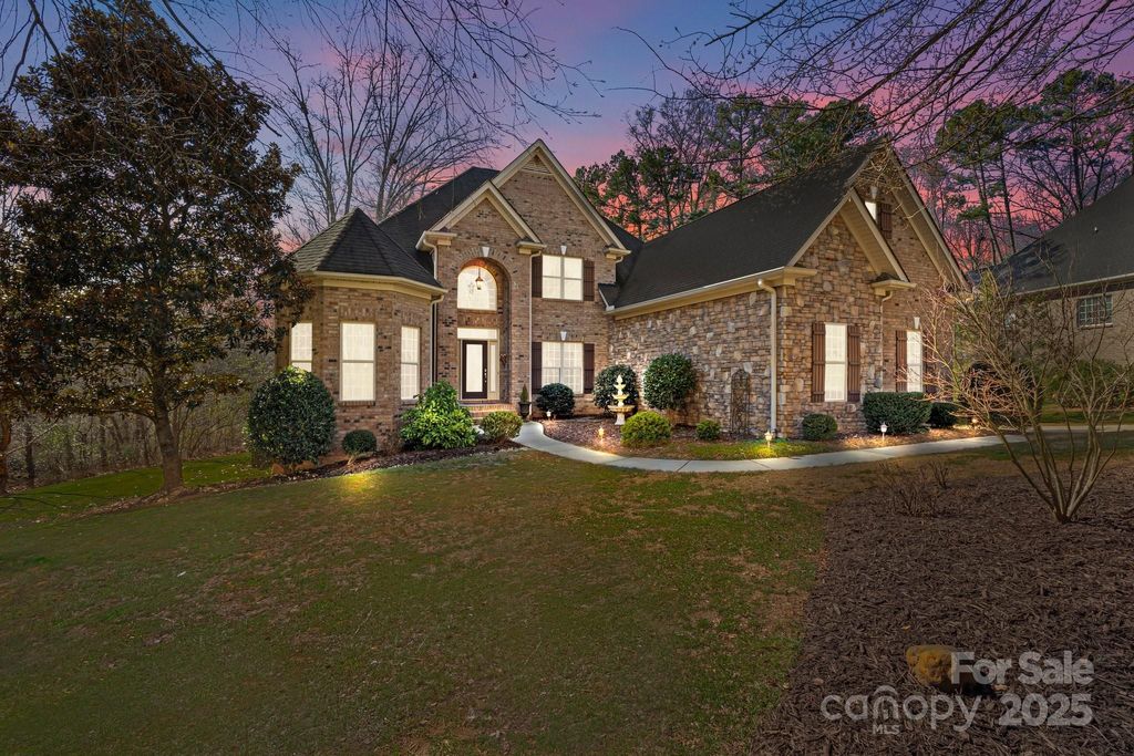 listing image 0