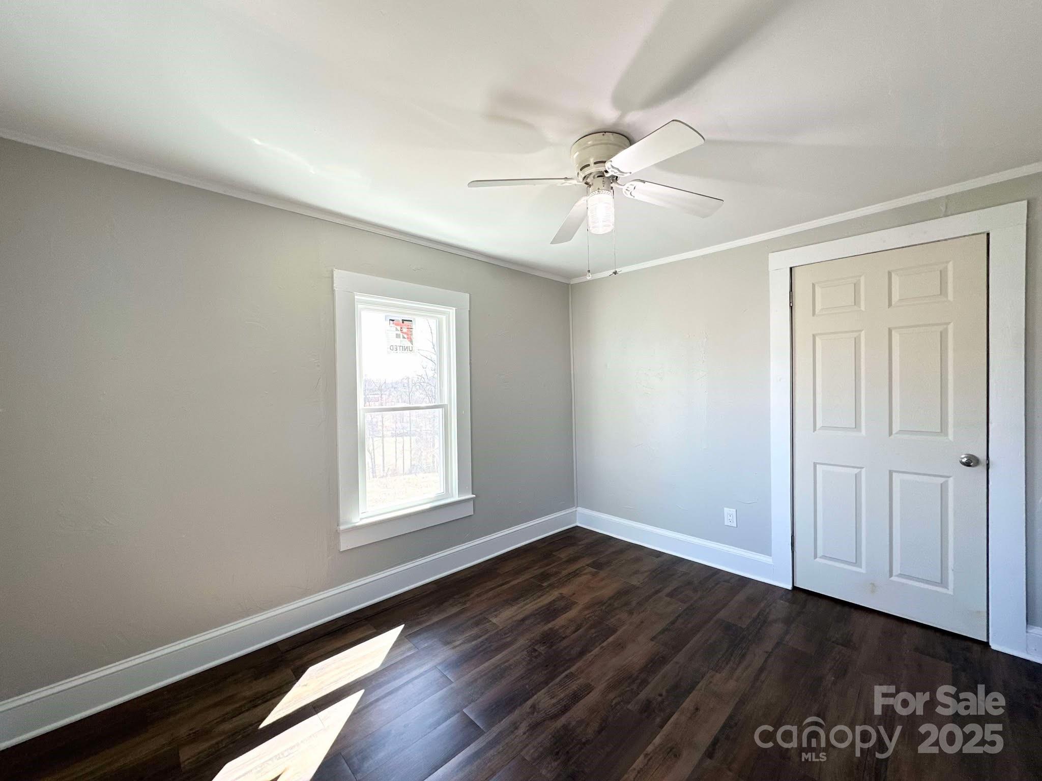 Lenoir, North Carolina 28645, United States, 2 Bedrooms Bedrooms, ,1 BathroomBathrooms,Residential,Under Contract,91293