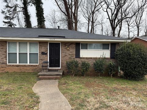 5009 Highlake Drive Charlotte NC 28215