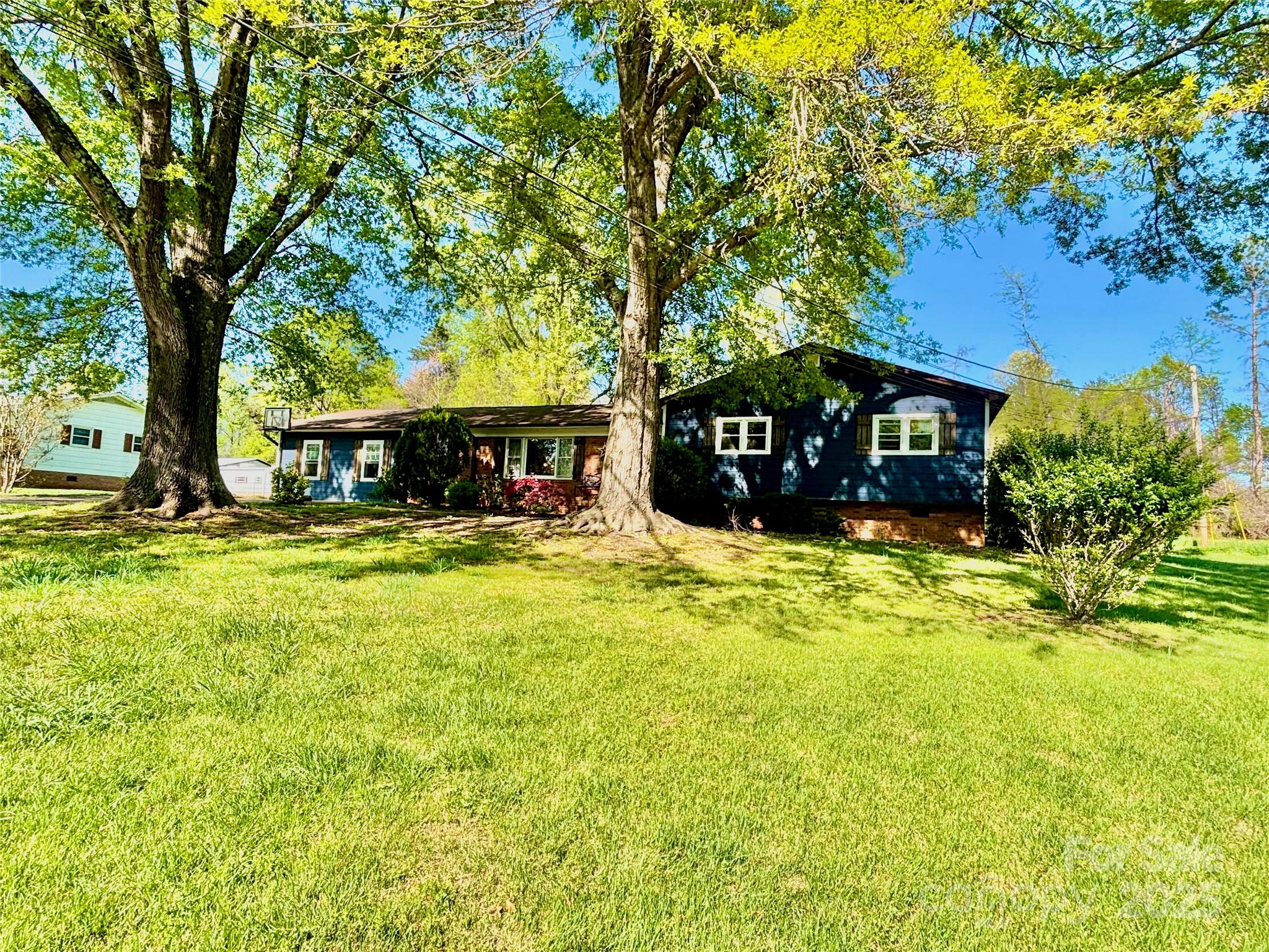 169 Greenbriar Drive