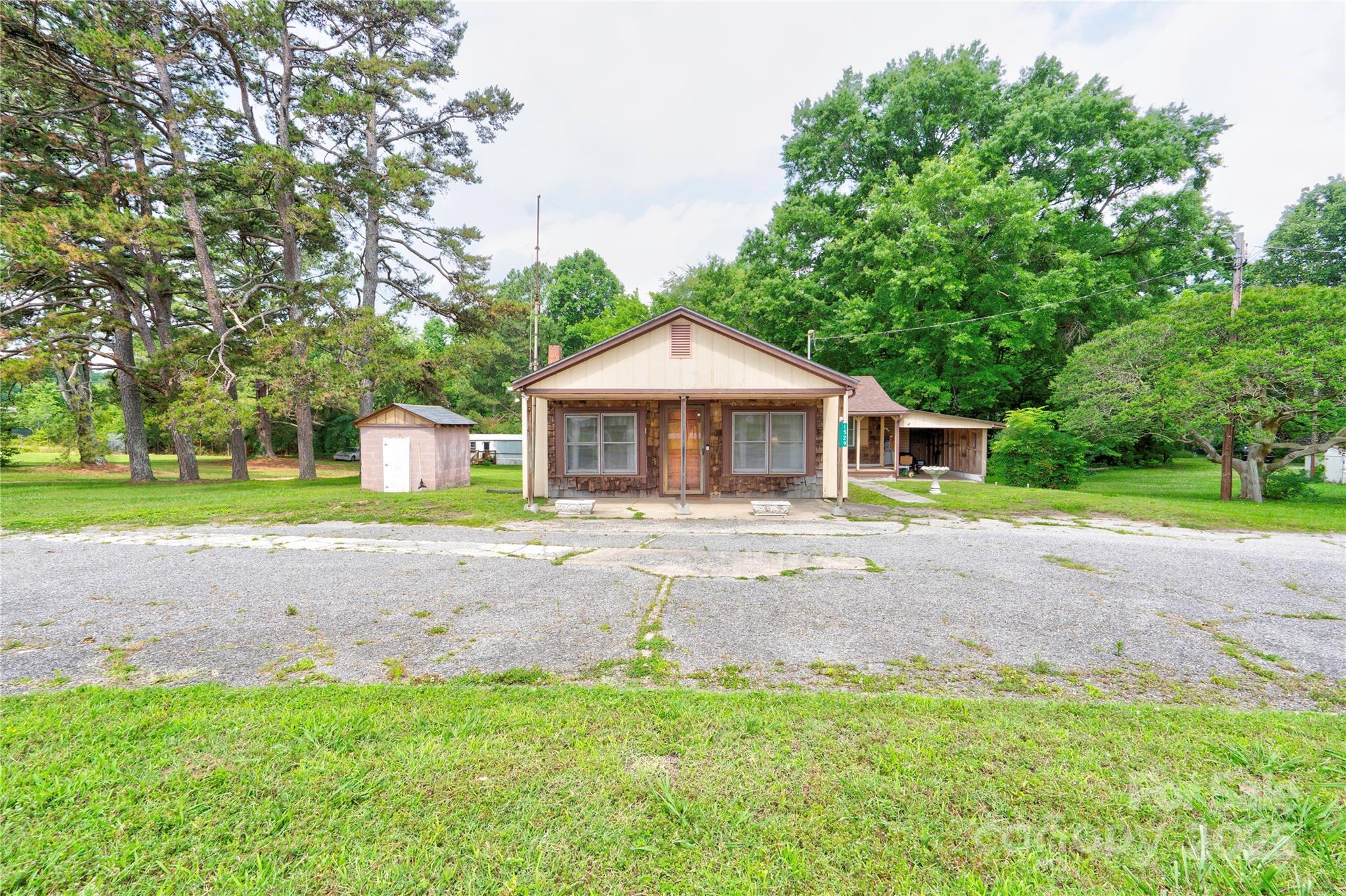 1529 Stony Point Road