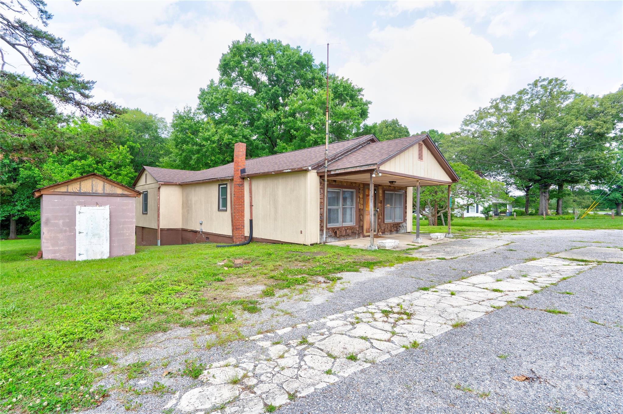 1529 Stony Point Road