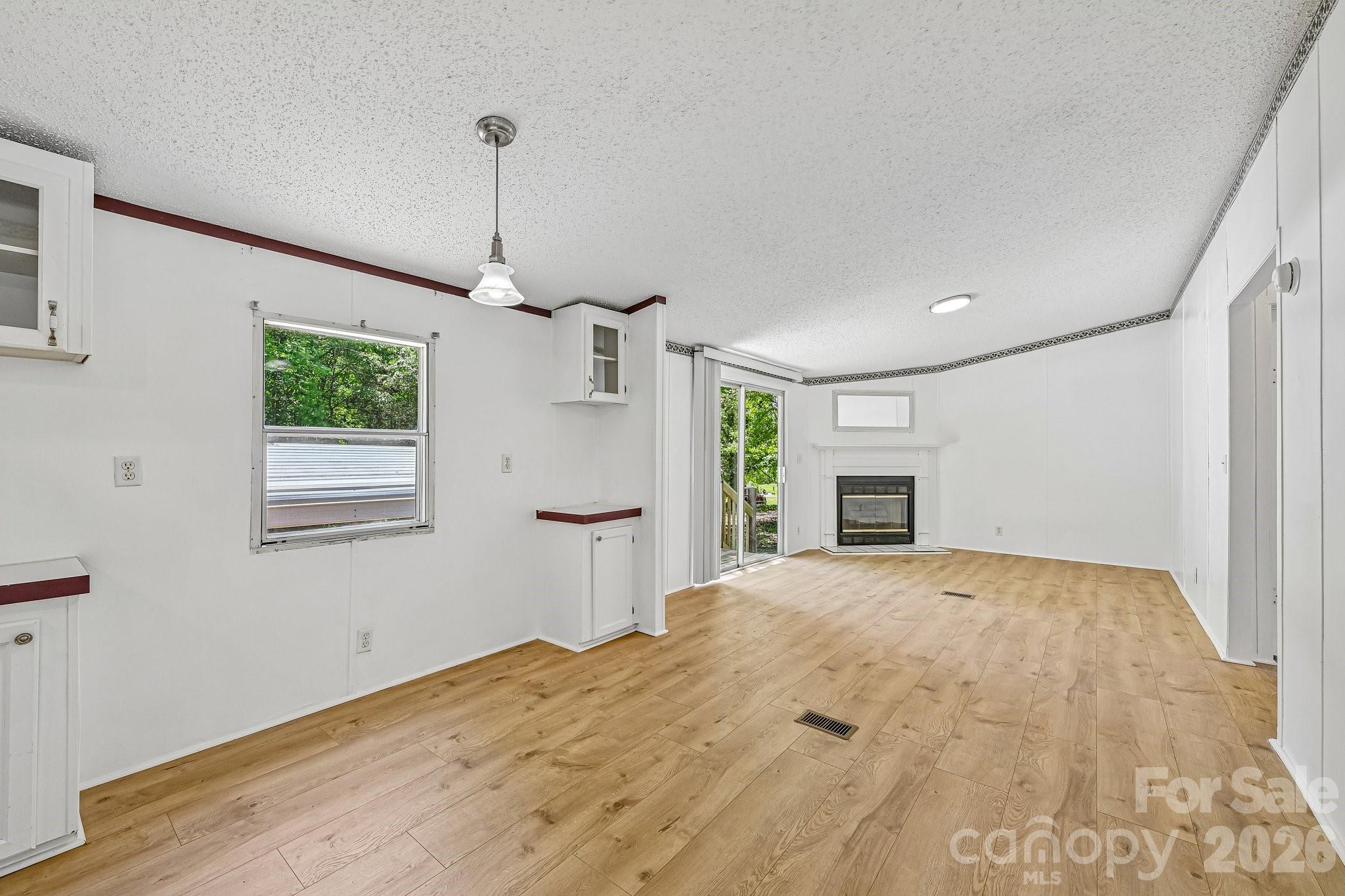 Travis Acres - Residential