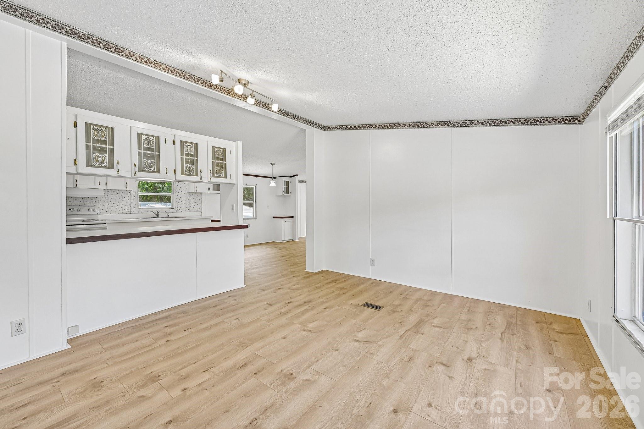 Travis Acres - Residential