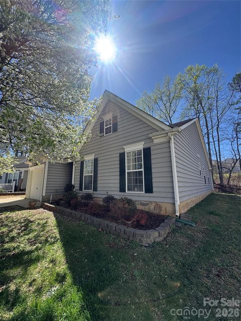 8636 Warwick Crest Lane Charlotte NC 28215