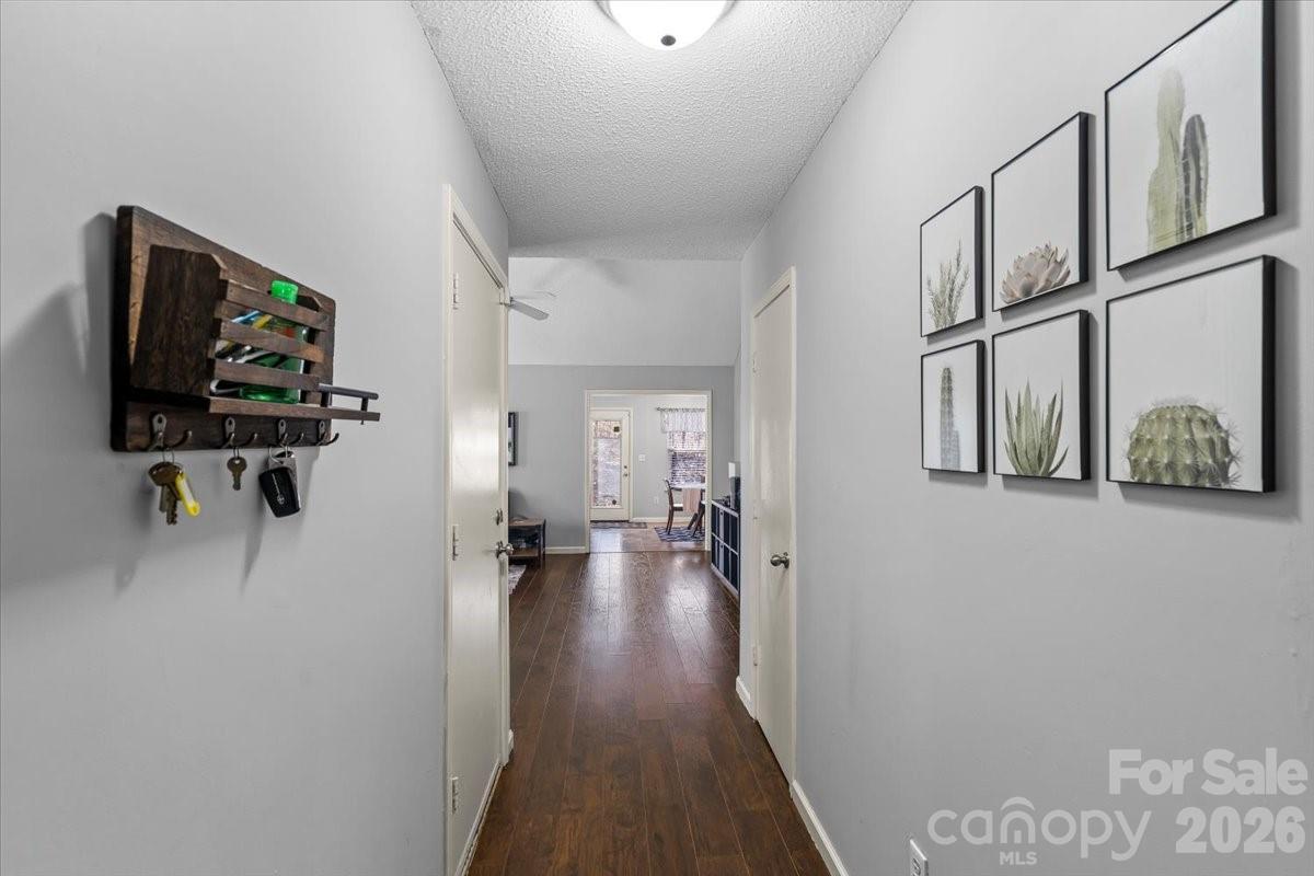 8636 Warwick Crest Lane