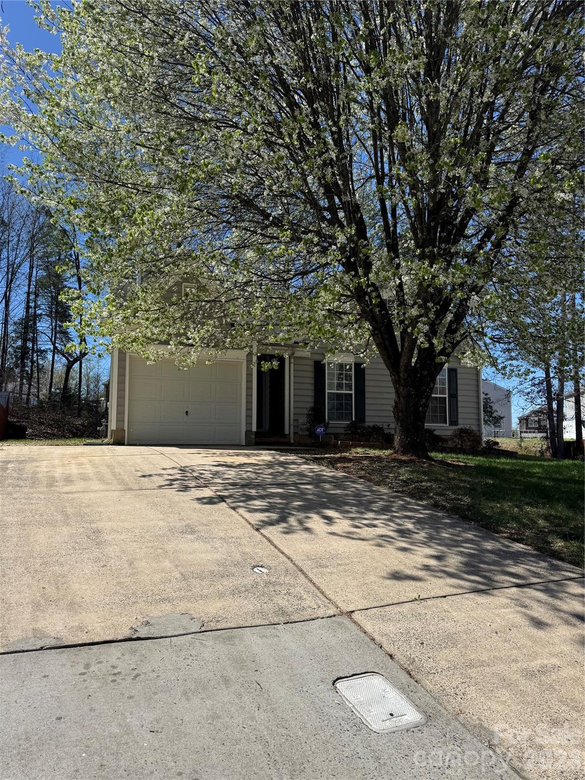 8636 Warwick Crest Lane