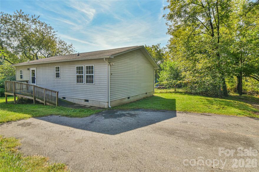 Fantastic Opportunity – Priced to Move!

Investor Alert

This site-built home offers exceptional value for investors and first-time buyers alike. Whether you're looking for a strong rental property, a smart resale opportunity, or a place to call your own, this home checks the boxes.

Recently tenant-occupied and fully functional at move-out, the property is livable, with room to personalize and add value over time. With solid construction and fundamentals, it provides the perfect canvas for updates and long-term equity growth.

This home combines affordability, potential, and flexibility—an increasingly rare find at this price point.

Opportunities like this don’t linger. Schedule your showing and secure this one before someone else does.