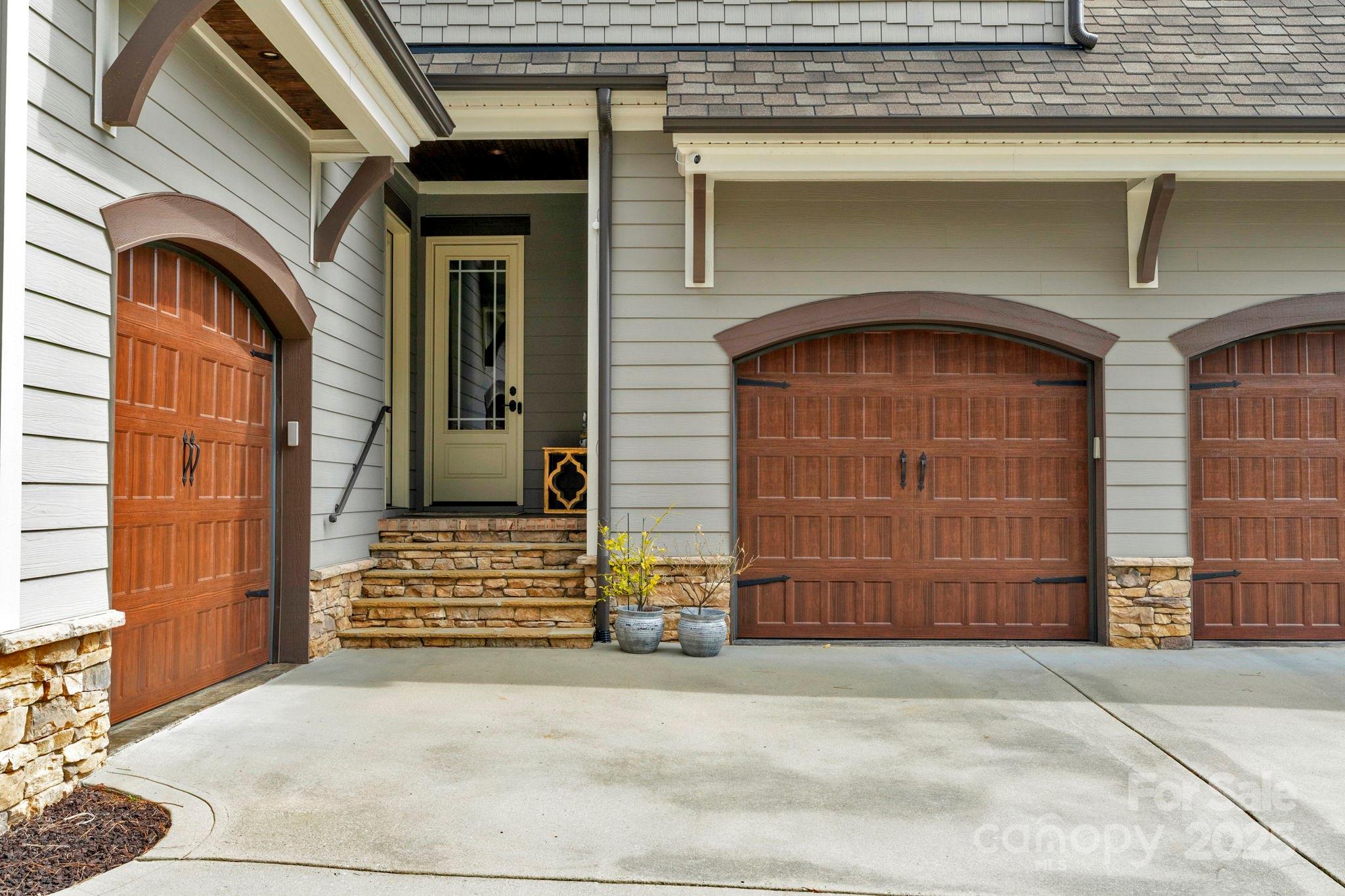 4009 Beechwood Spring Lane