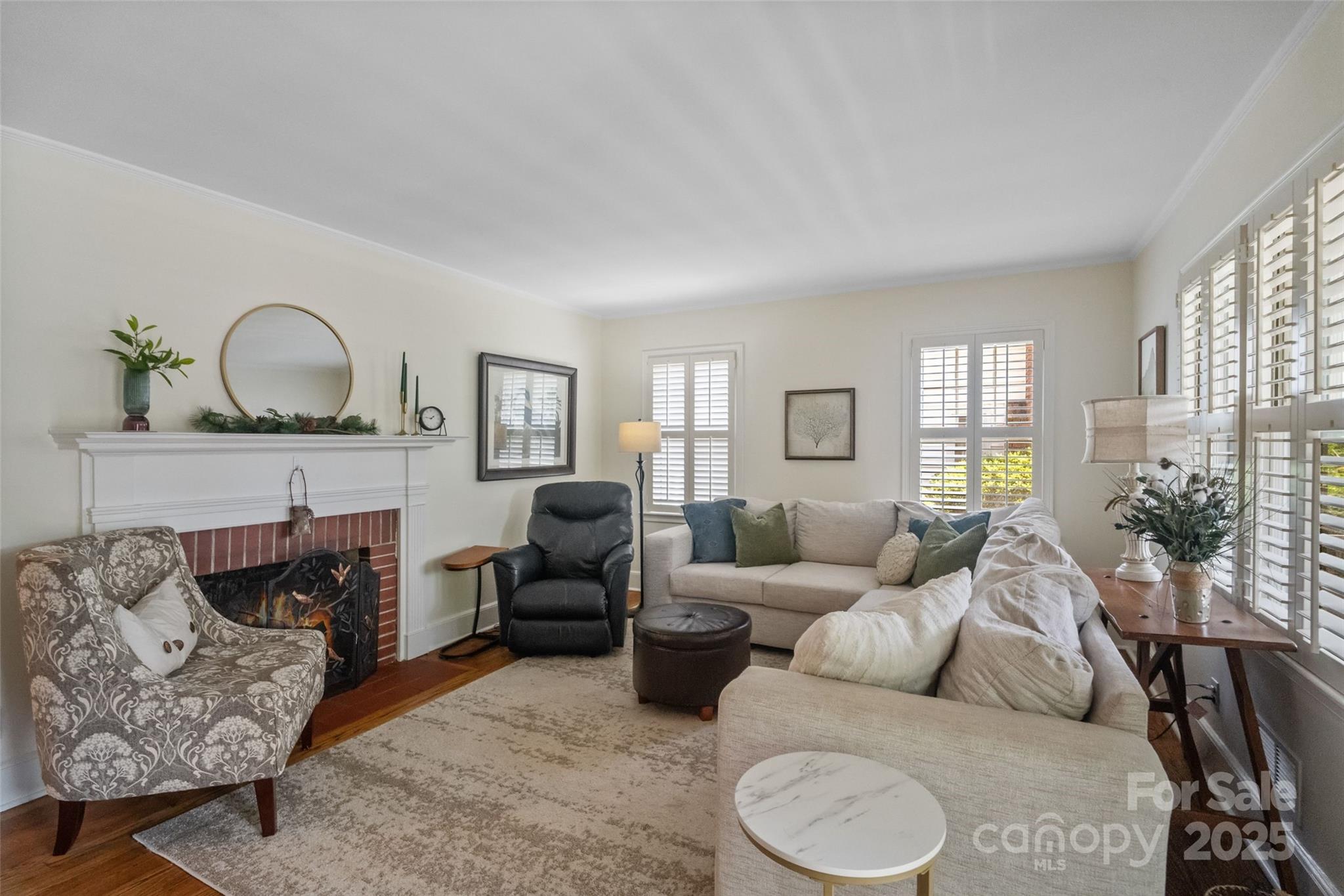 512 Forest Lane