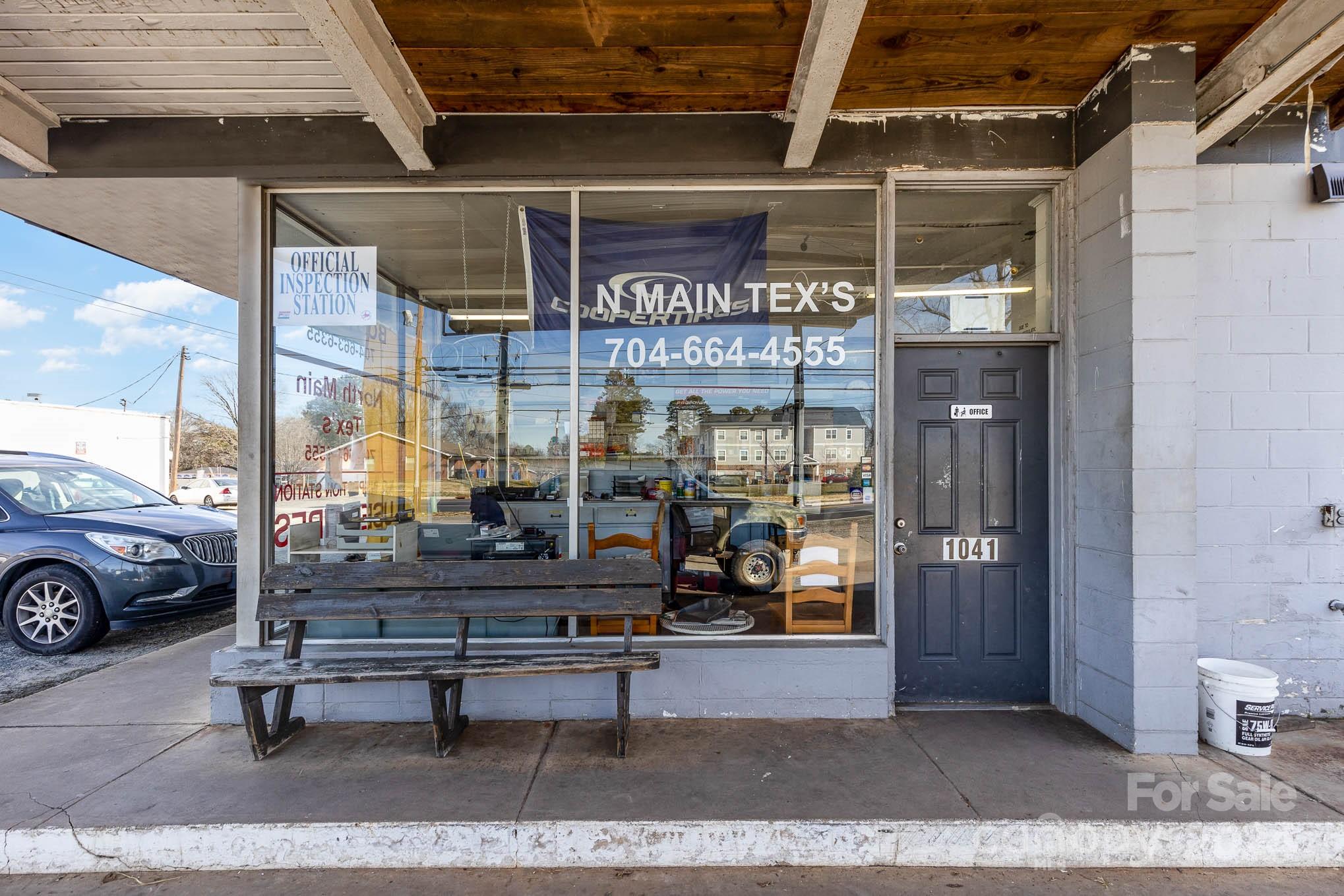 1041 N Main Street