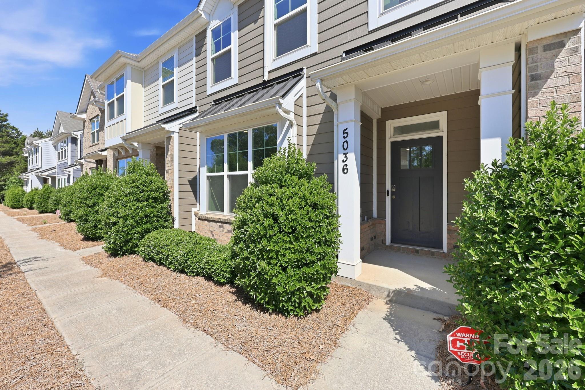 The Enclave at Davis Lake - Residential