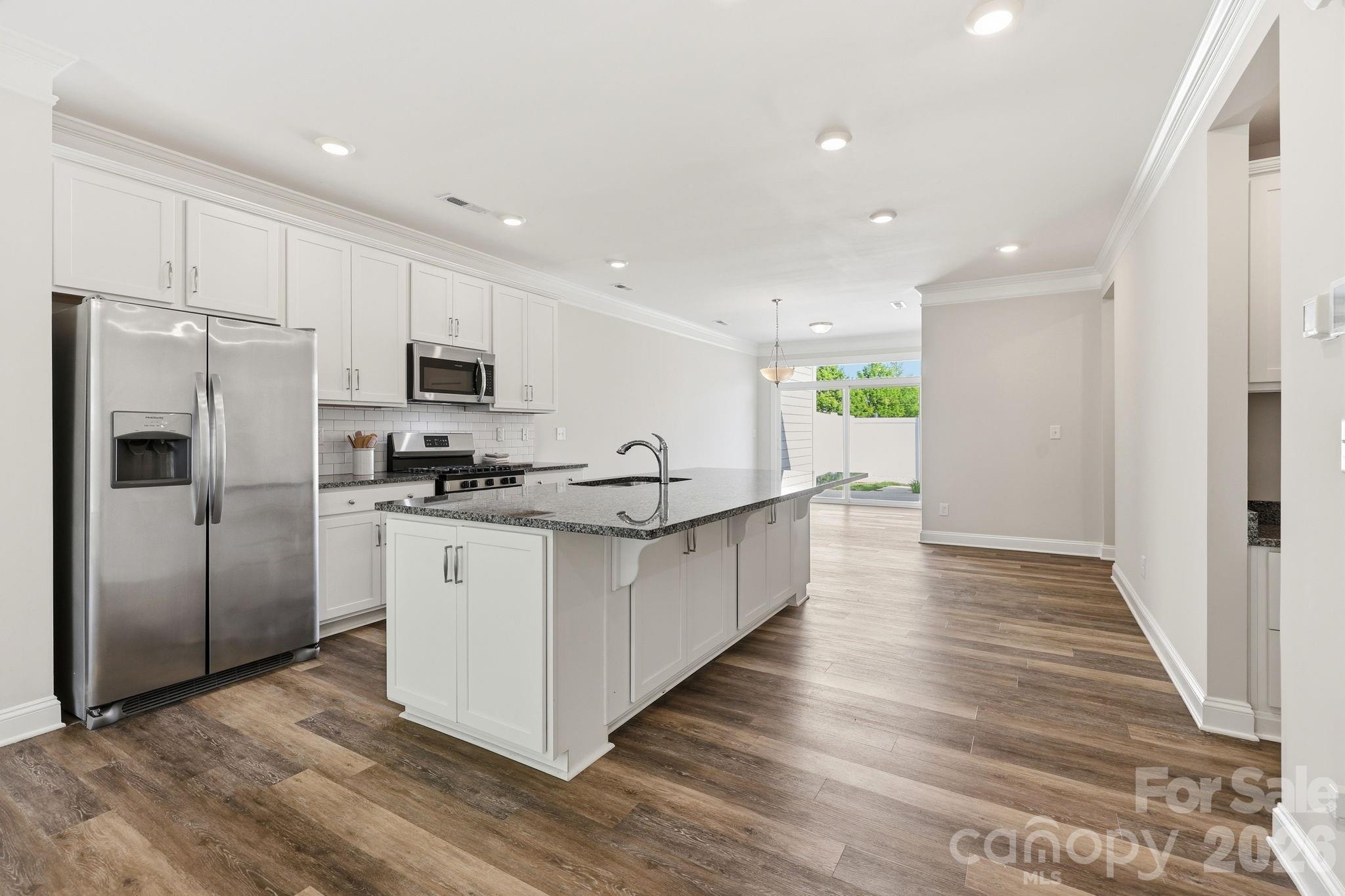 The Enclave at Davis Lake - Residential