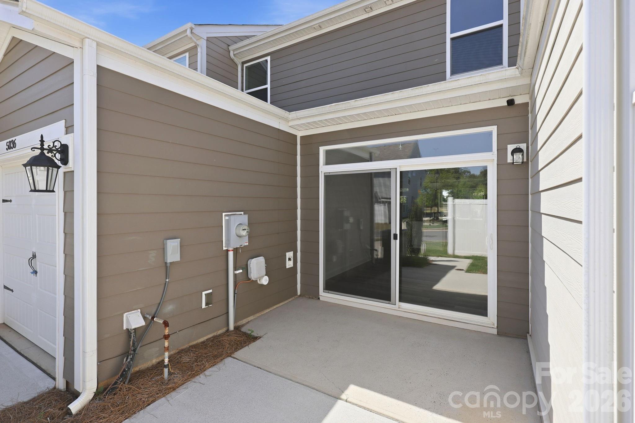 The Enclave at Davis Lake - Residential