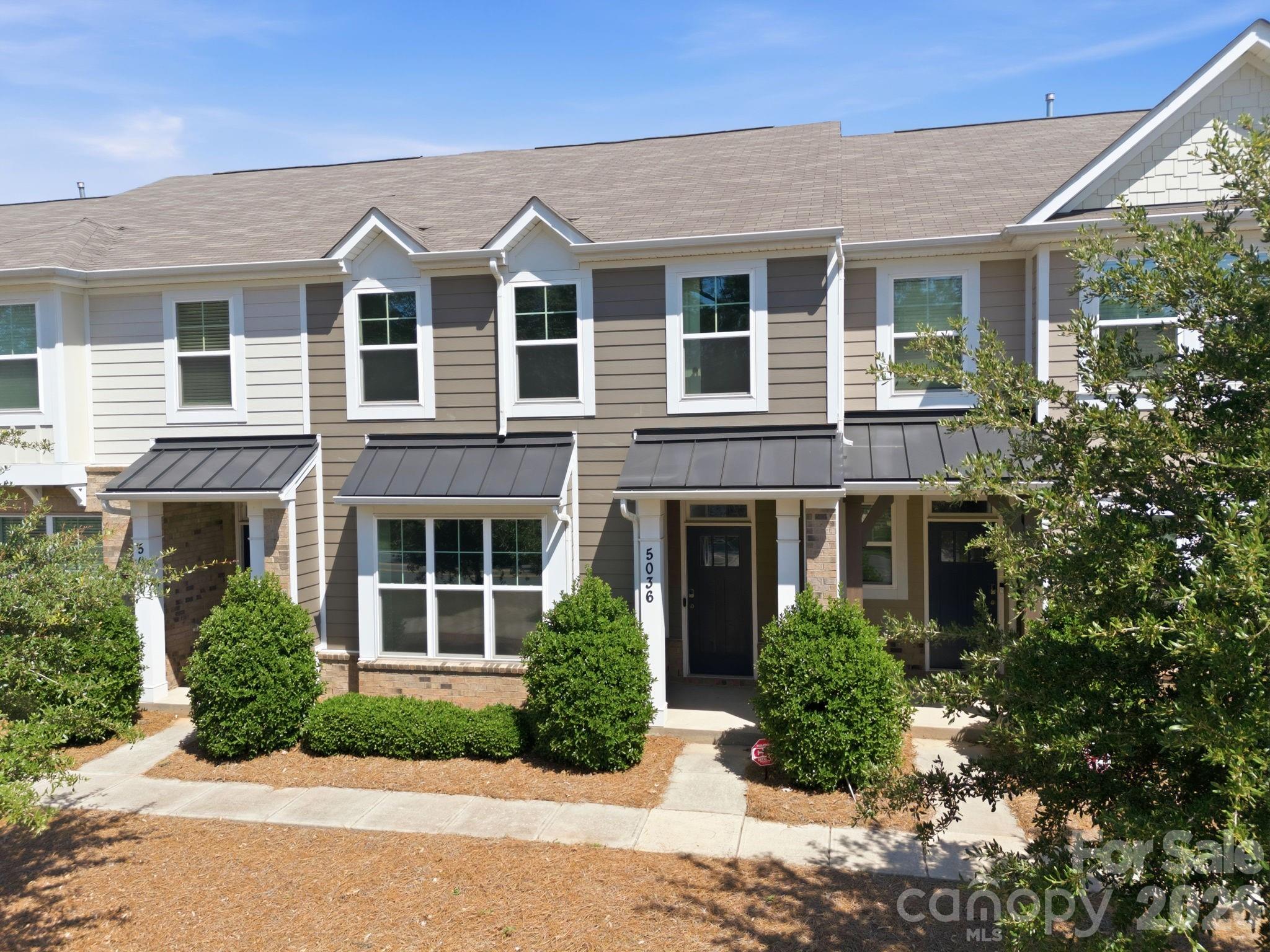 The Enclave at Davis Lake - Residential