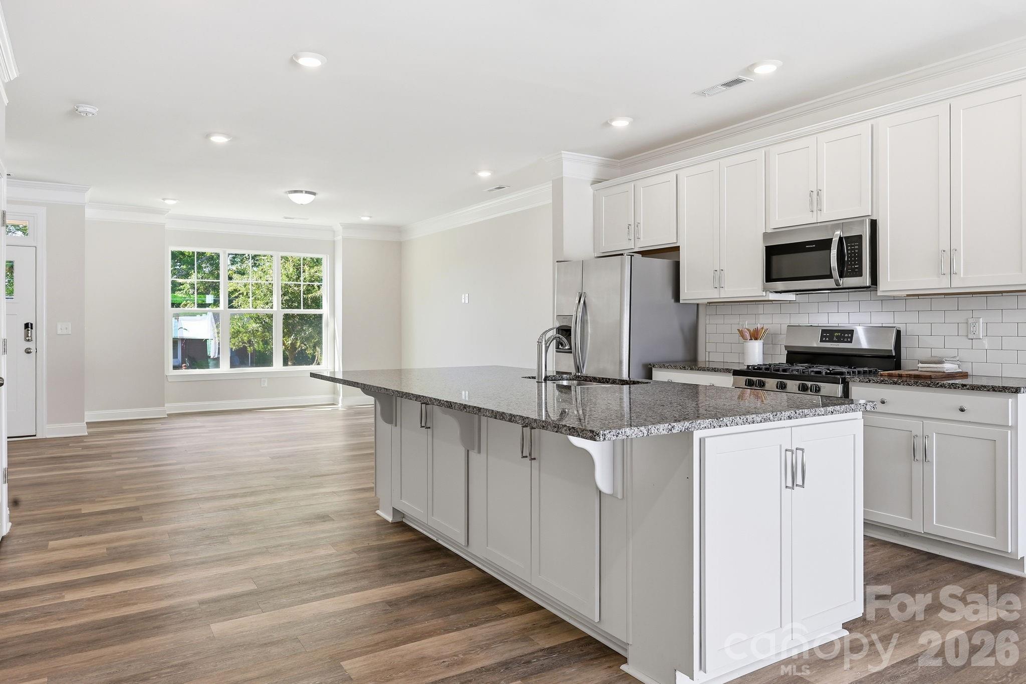 The Enclave at Davis Lake - Residential