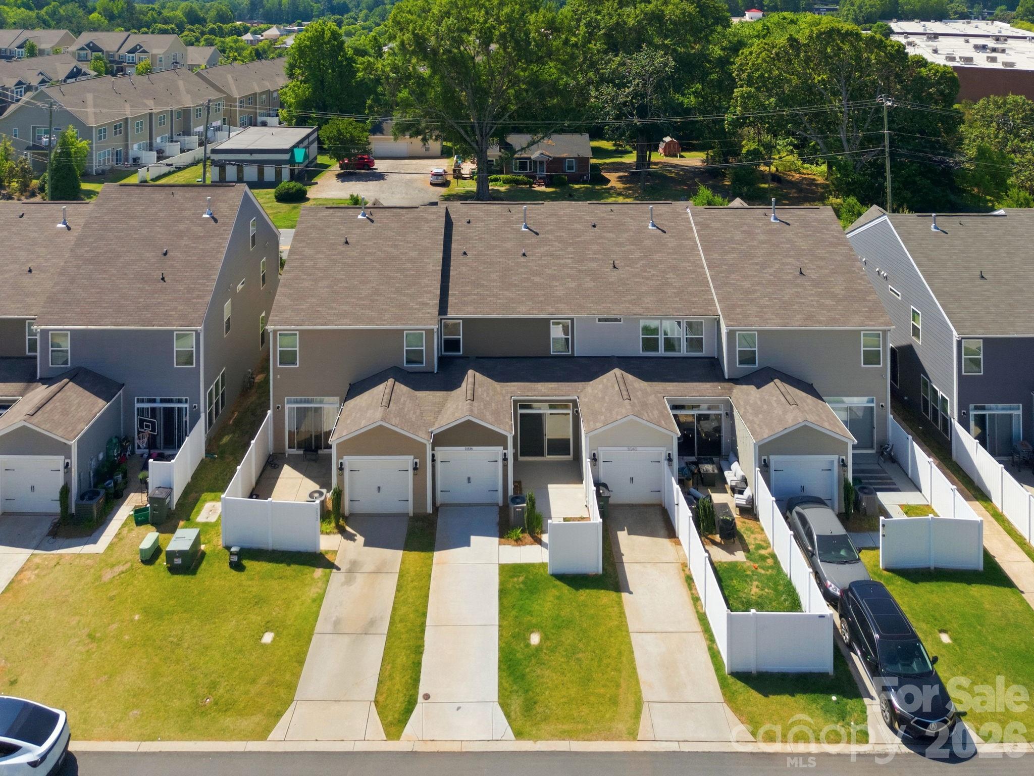 The Enclave at Davis Lake - Residential