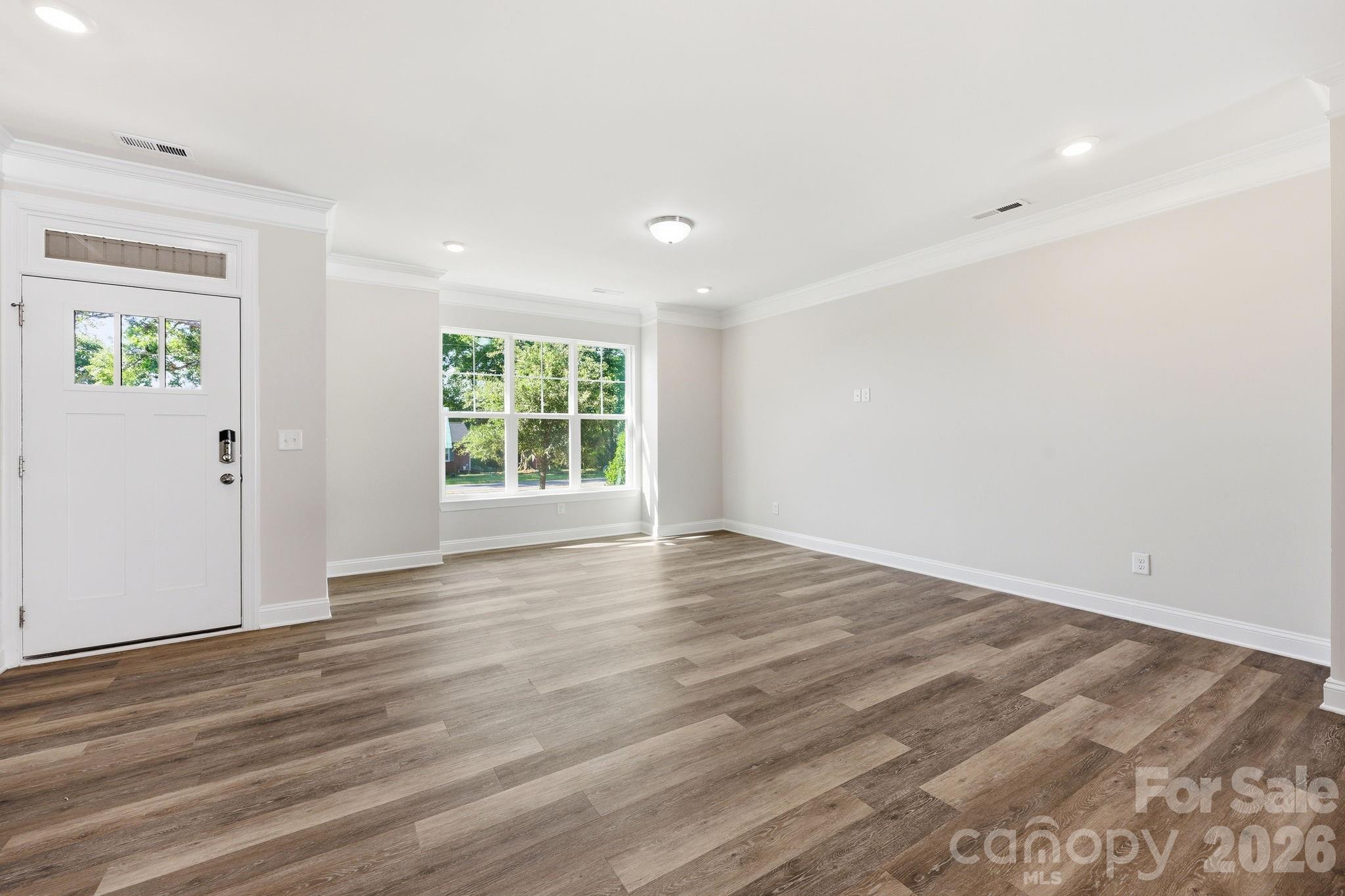 The Enclave at Davis Lake - Residential