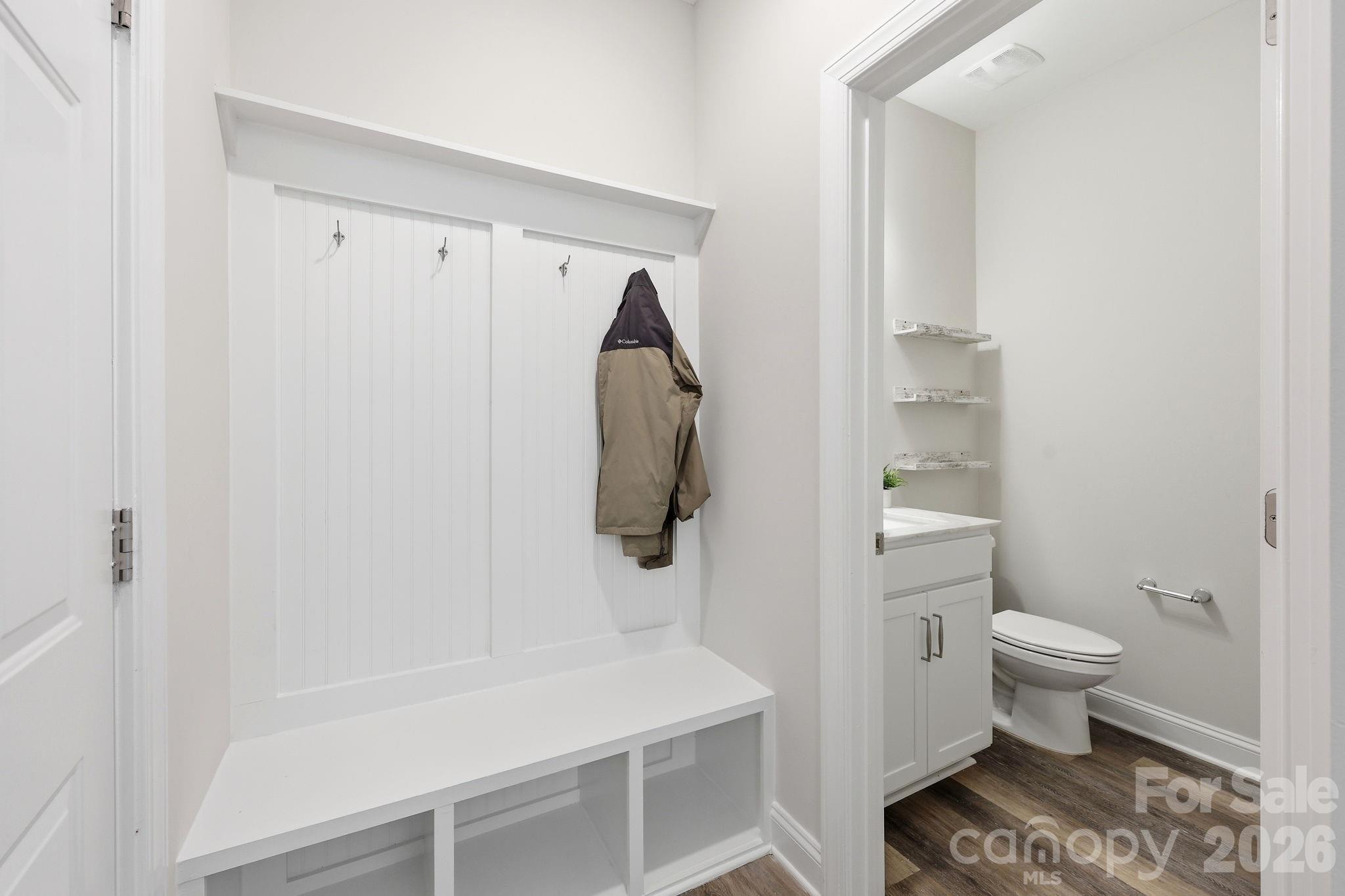 The Enclave at Davis Lake - Residential