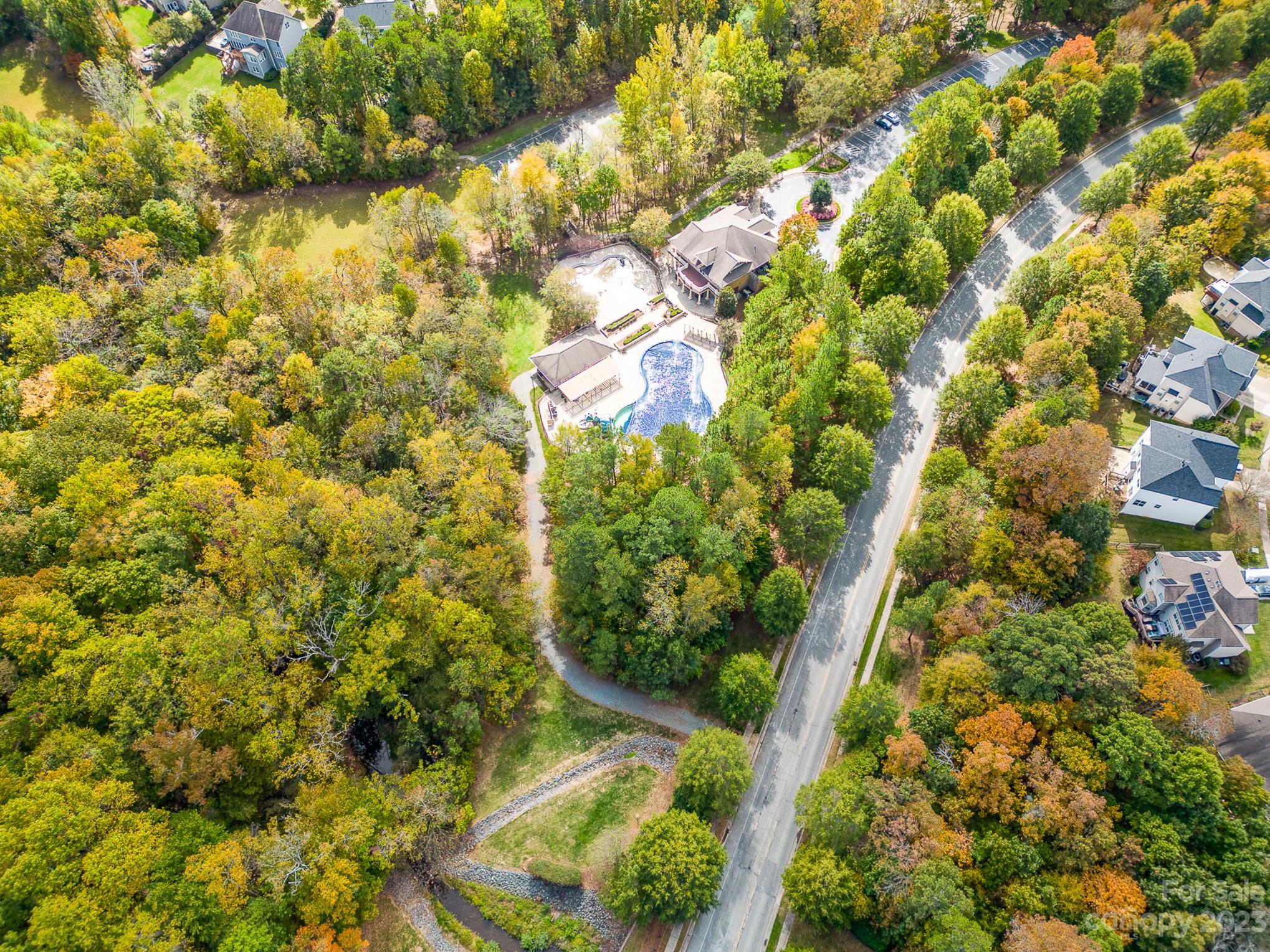 Highland Creek - Residential