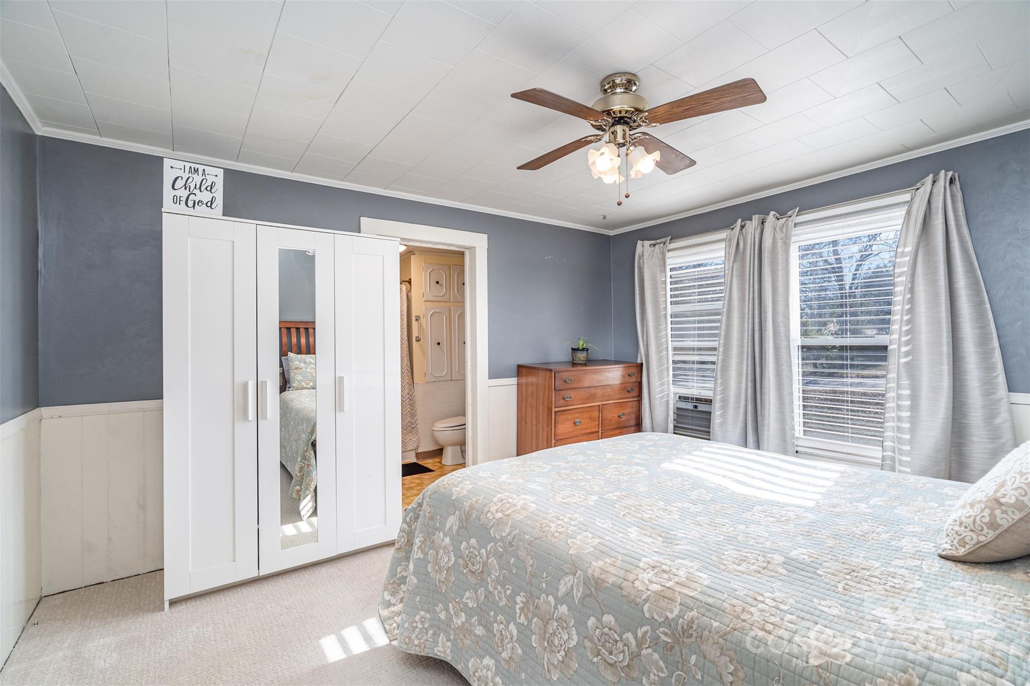 346 E Catawba Avenue