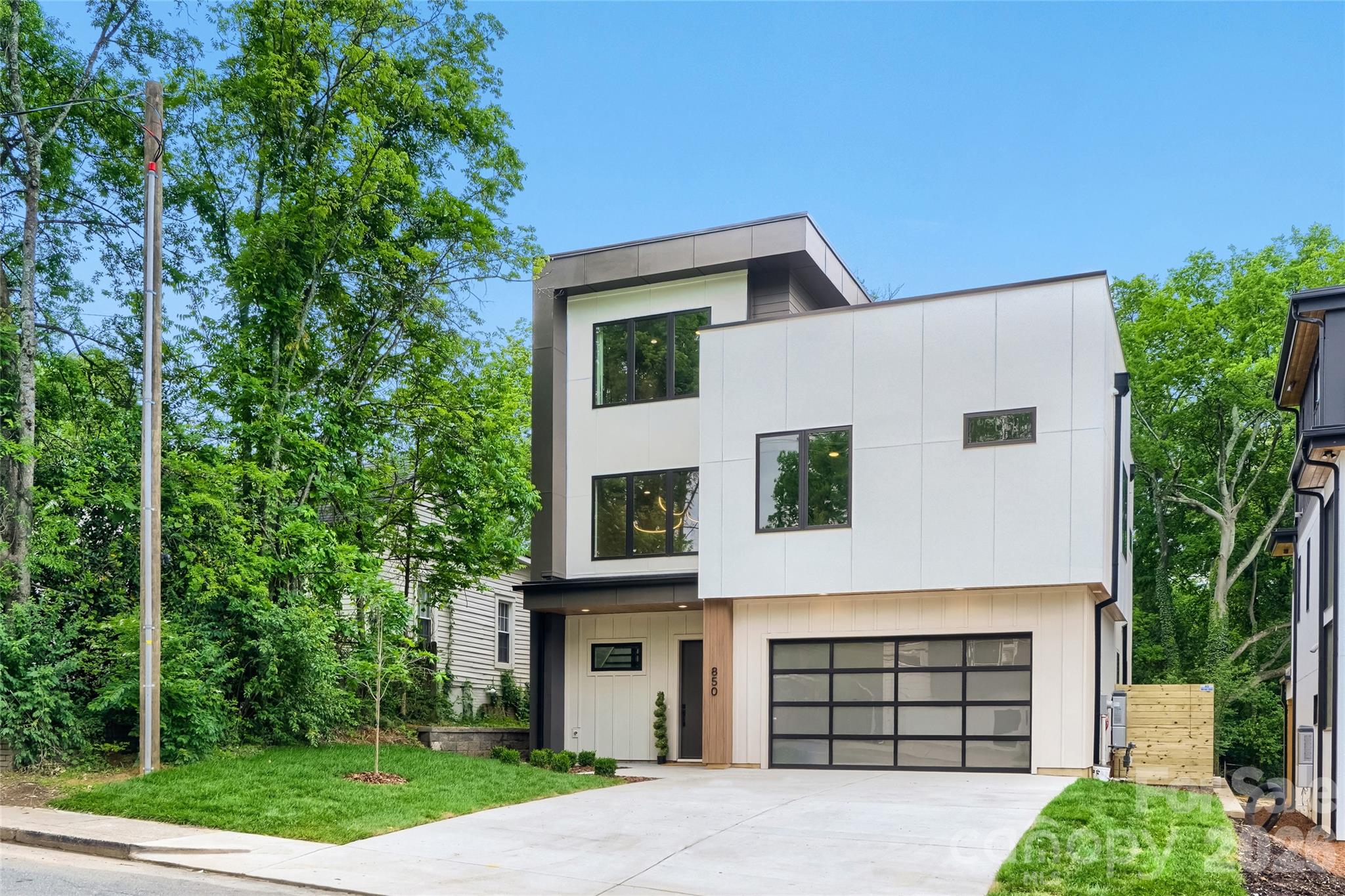 850 Belmont Avenue