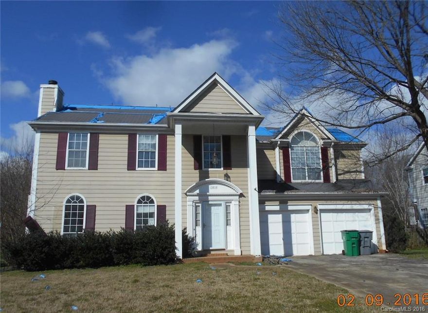 Back on the market as buyers financing fell through. Cash buyers only. Code violations will transfer.Buyer will be required to notify City of Charlotte when repairs are completed. Seller acquired the Property as a result of foreclosure, by a deed in lieu of foreclosure, or otherwise similar procedure or transaction. Seller makes no warranties as to condition of Property or the presence of any hazardous substances. It is the intent of the Seller to sell the Property in present "as-is" condition.