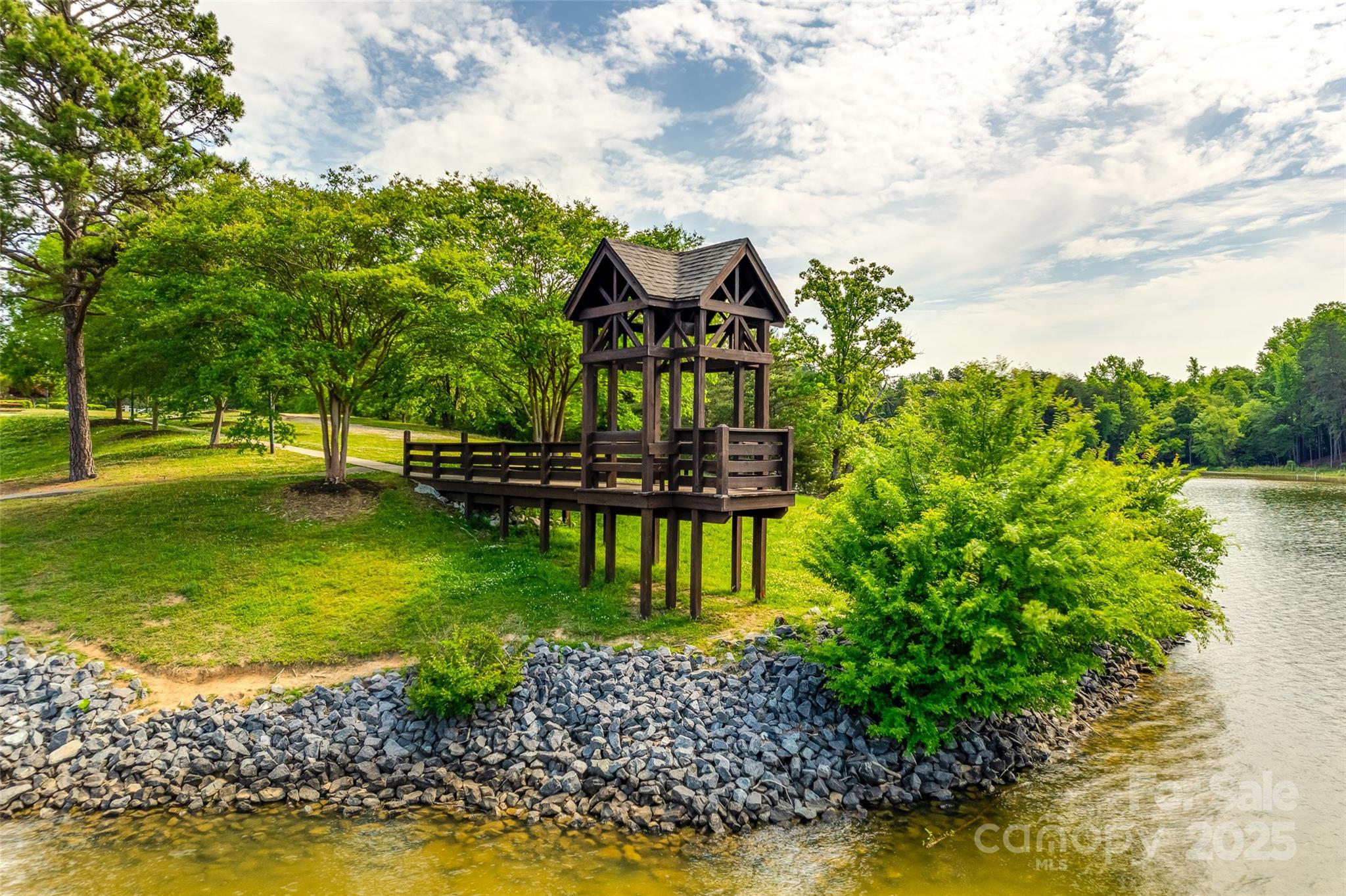 Tega Cay - Residential