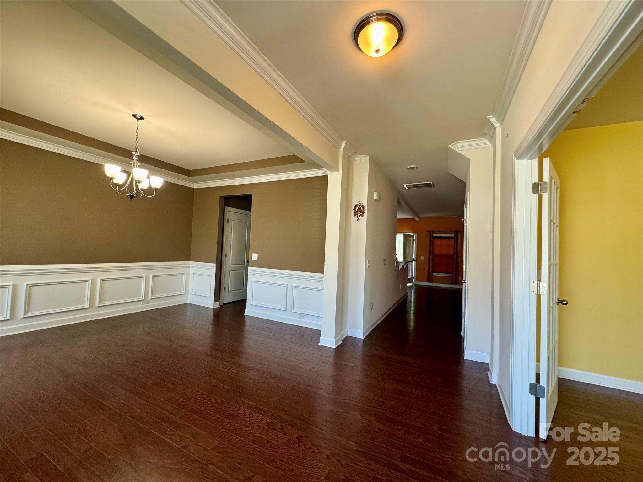 9905 Travertine Trail