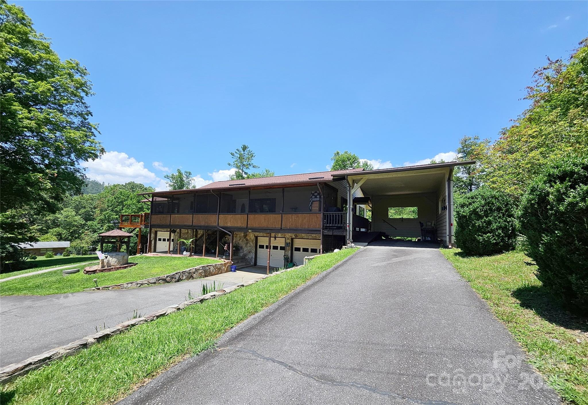 109 Deer Place Road