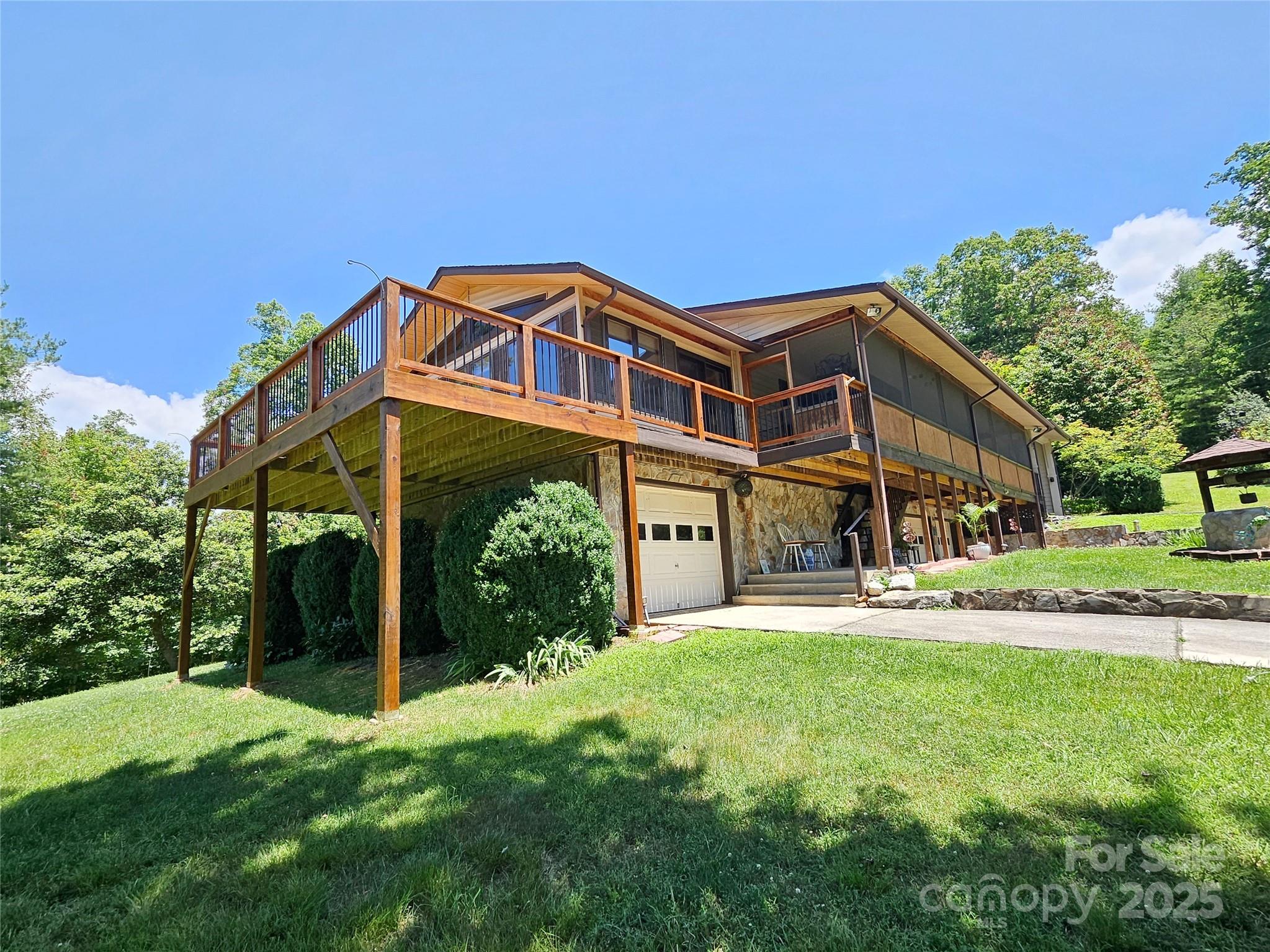 109 Deer Place Road