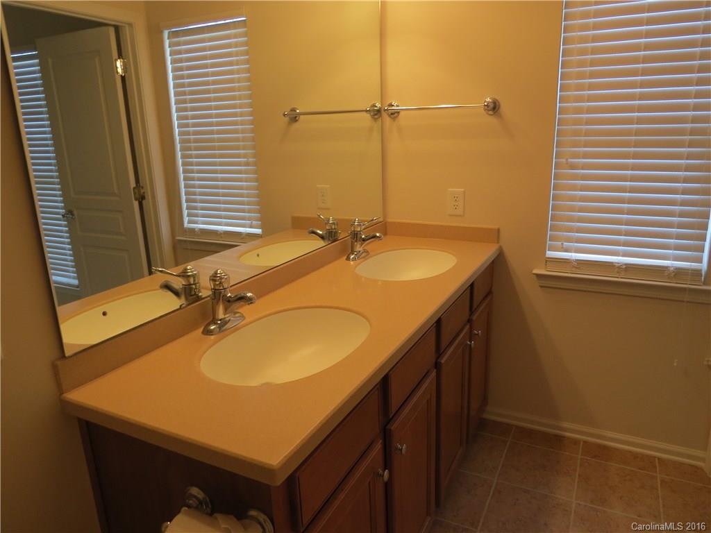 Baxter Village - Residential Lease