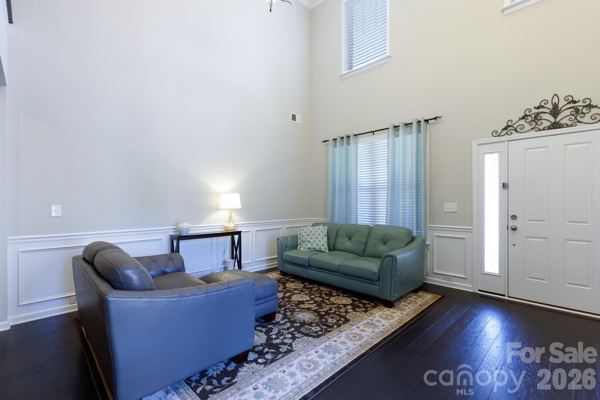 418 Inverness Place