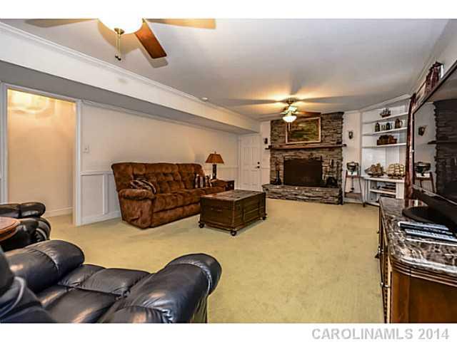 Tega Cay - Residential